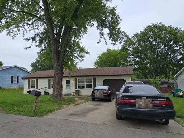 540 Crest St, Saint Clair, MO 63077