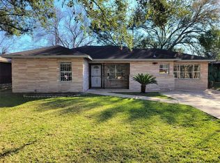 5706 Belarbor St, Houston, TX 77033