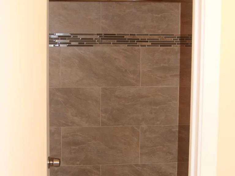 Bathtub/shower
