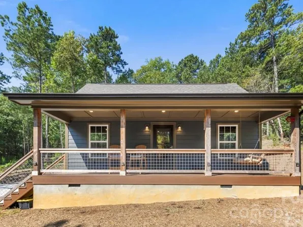8333 Catawba Cove Dr, Belmont, NC 28012
