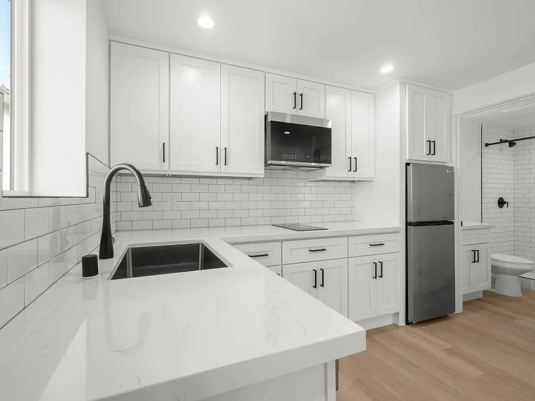 4320 Santa Rosalia Dr — Photo 4