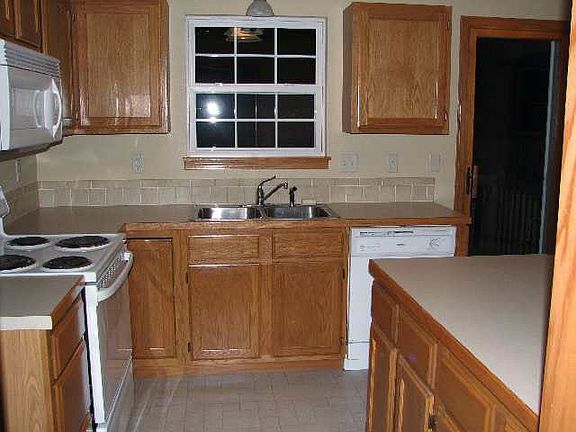 5th image of 34 Woodland Dr