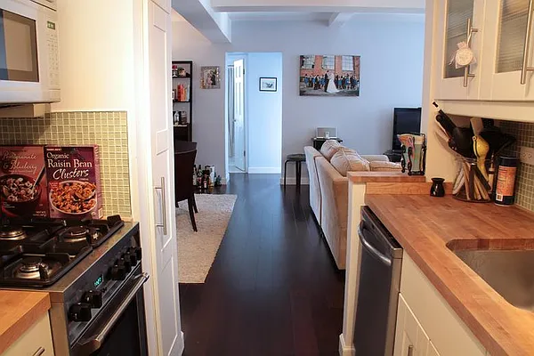 Sold by Real Direct | media 18