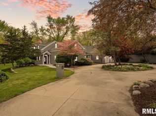 1800 Cherry Rd, Leland Grove, IL 62704