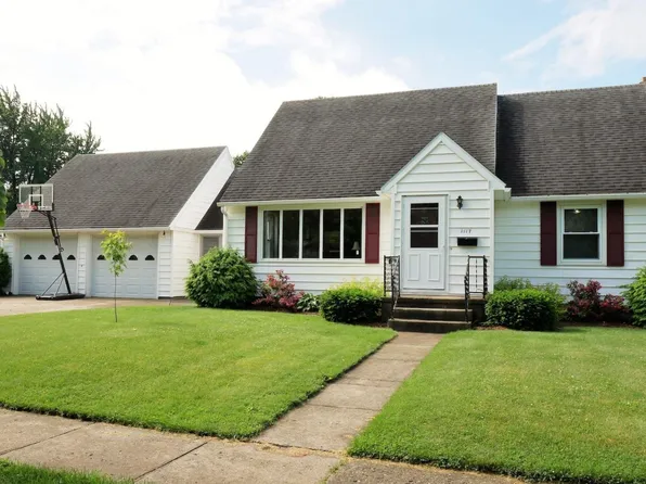 1117 E Hatch St, Sturgis, MI 49091