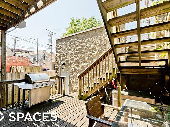 3rd image of 1720 N Ashland Ave #1F