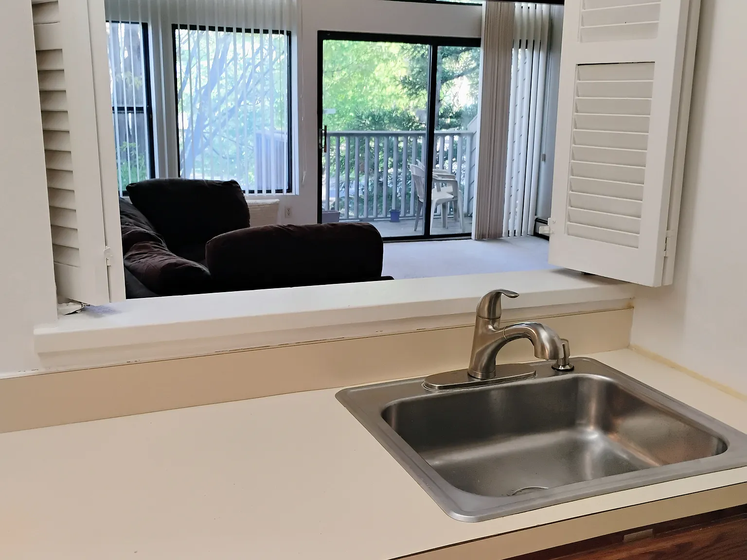 1 bed, 1094 sqft, $3,100 — Photo 2