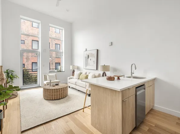 97 Waverly Avenue image 1 of 12