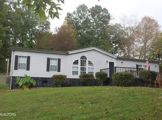 211 Carrview Ln, Speedwell, TN 37870