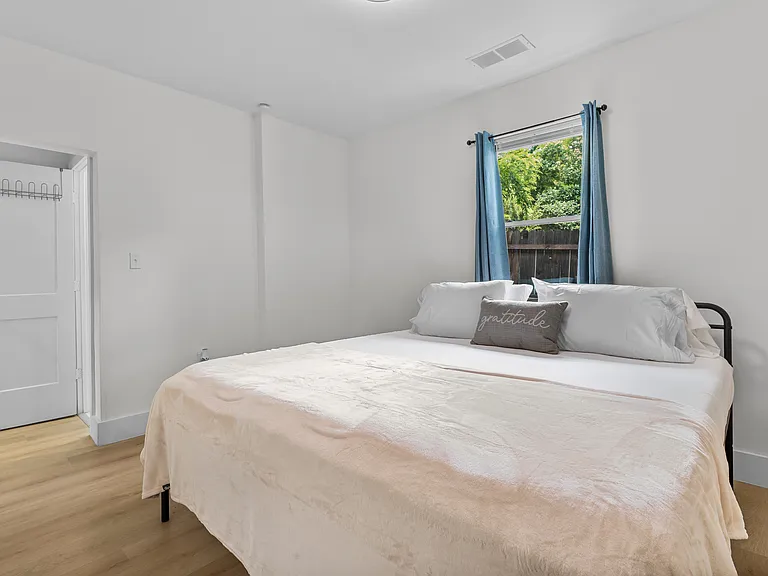 4715 Luvalie St — Photo 14