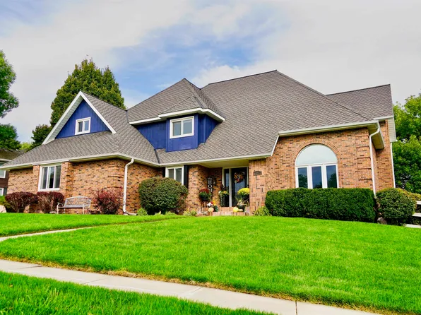 3302 Mach 1 Dr, Norfolk, NE 68701