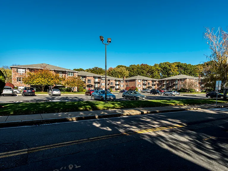 Stonebridge Apartments — Photo 30