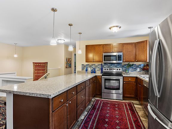4th image of 8661 Red Pine Dr