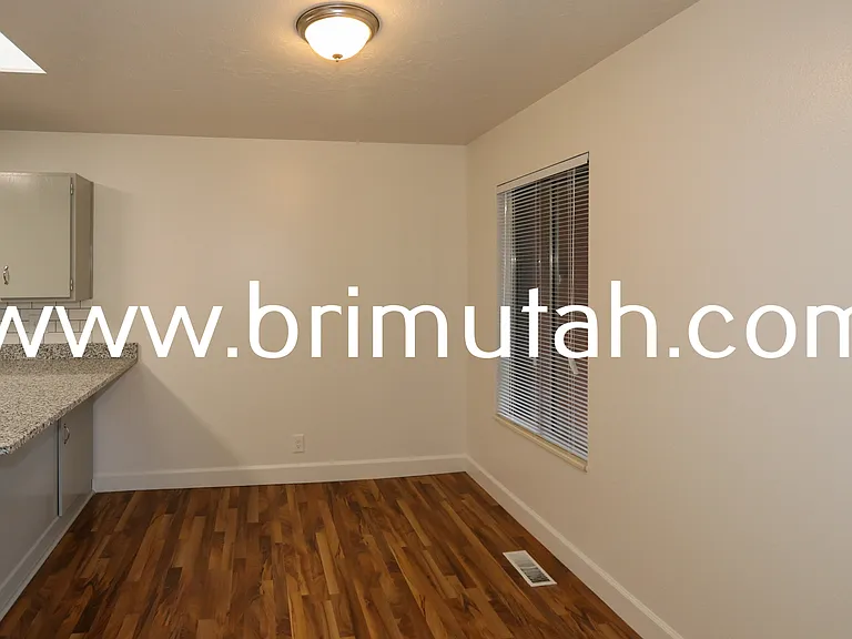 3669 S 2245 E — Photo 8