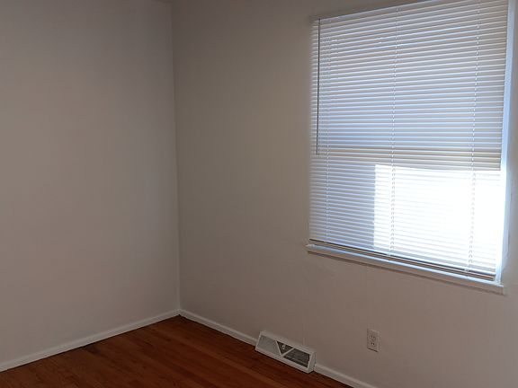 2nd image of 125 Pawnee Dr