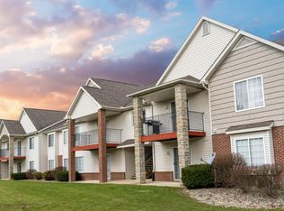 Riverwood Luxury Apartments, Flint, MI 48532