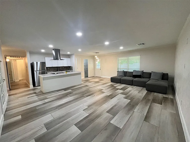 4407 Kevinkay Dr — Photo 7