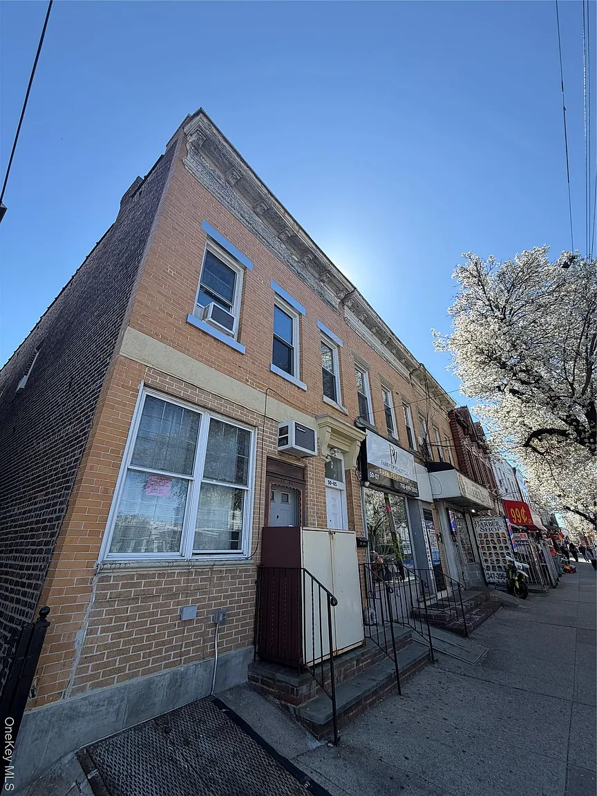 5005 108th Street photo 1