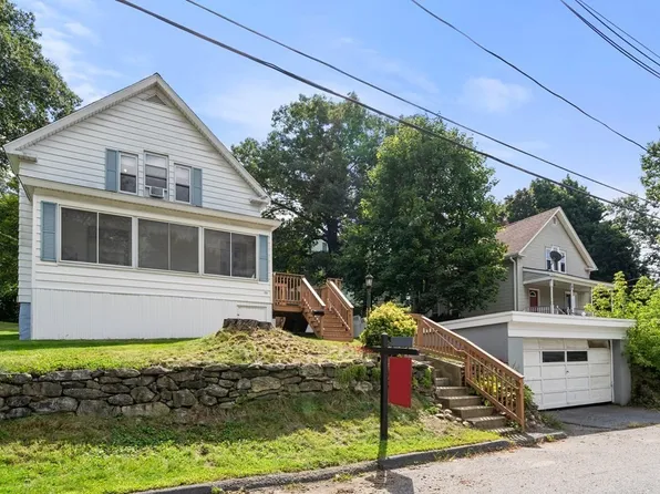 73 Monadnock St, Gardner, MA 01440