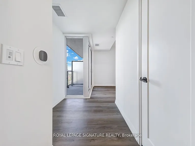 292 Dundas St W #1501 — Photo 11