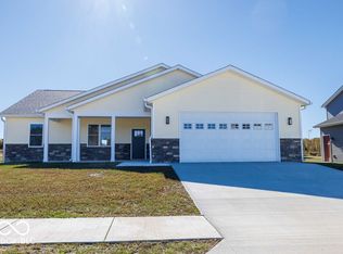 104 Pin Oak Rd, Spencer, IN 47460