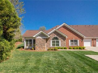 3231 Abbey Walk Ln, Matthews, NC 28105