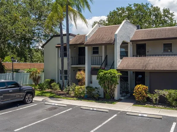 1100 E Bay Dr APT 33, Largo, FL 33770