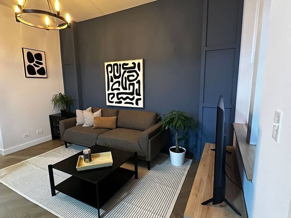 1st image of 841 N Mozart St #3S