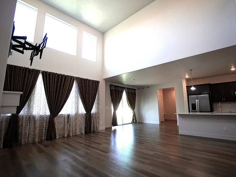 245 E Caldera St — Photo 24