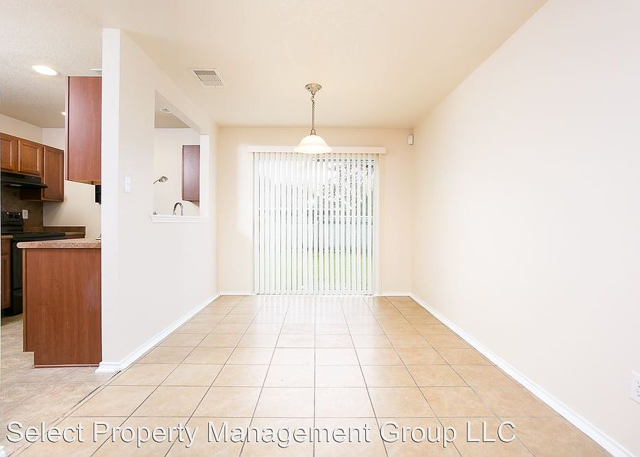 1st image of 11003 Barclay Point
