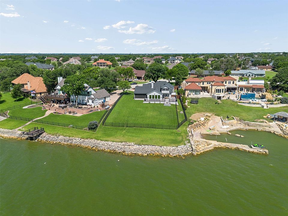 1st image of 870 Highridge Dr