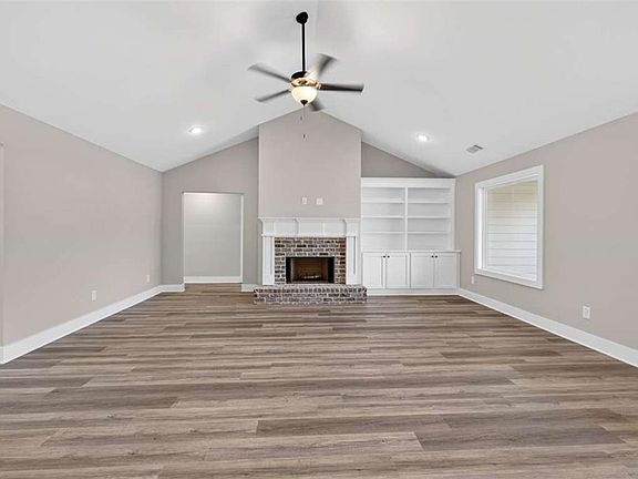 4th image of 553 Rockwell Church Rd