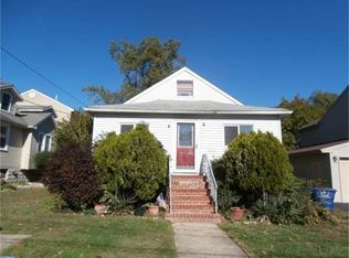 115 Mecray Ln, Maple Shade, NJ 08052