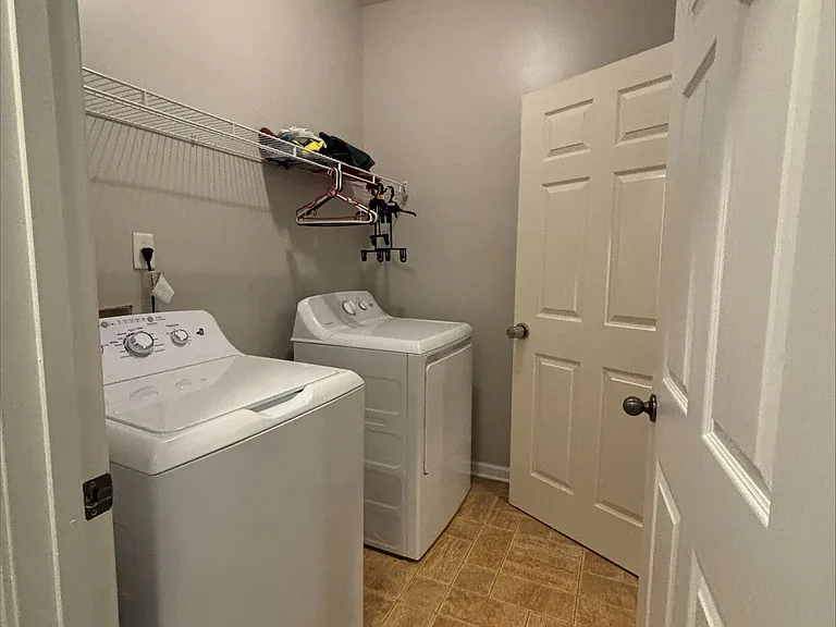 200 Keel Ave — Photo 15