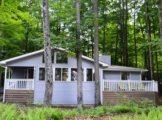 108 Mohican Trl, Pocono Lake, PA