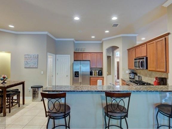 5th image of 238 Avondale Ln