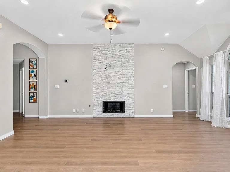 8248 Montoya Cir — Photo 4