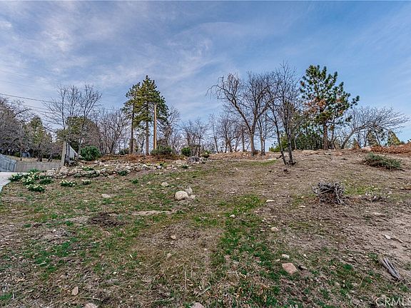 3rd image of 70 Panorama Rd #A