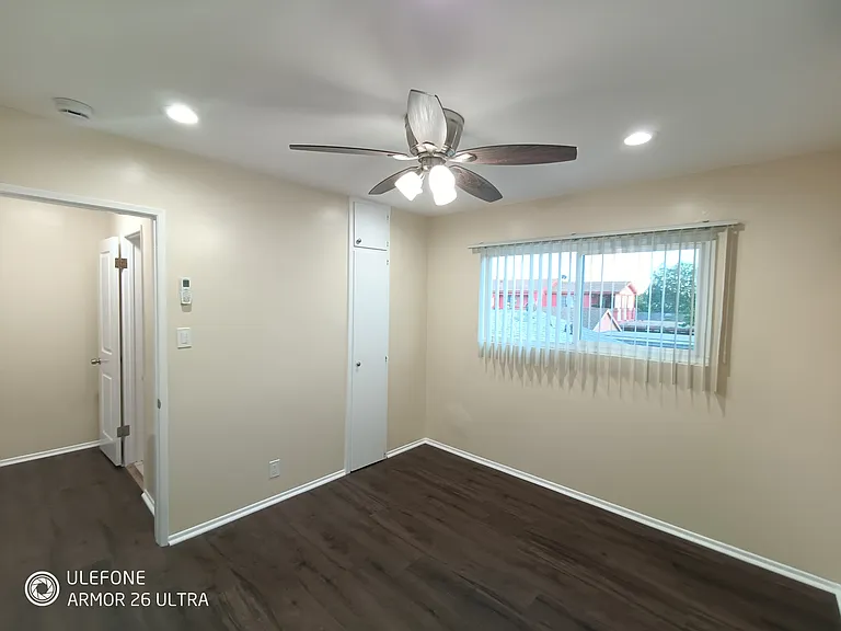 6809 Vinevale Ave #K — Photo 15