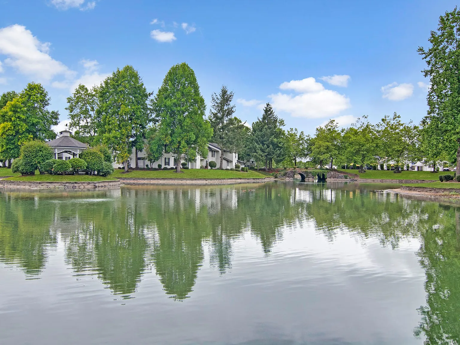 Island Park — Photo 4