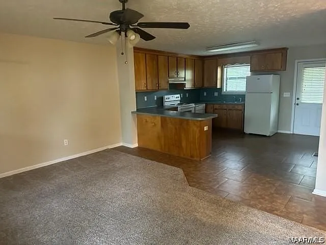 2 bed, 2.0 bath, 988 sqft, $975 — Photo 2