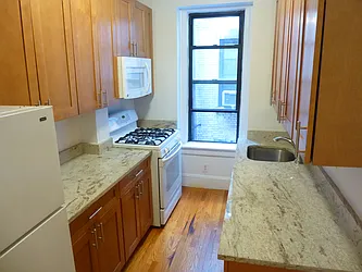 Rented by Siderow Residential Group