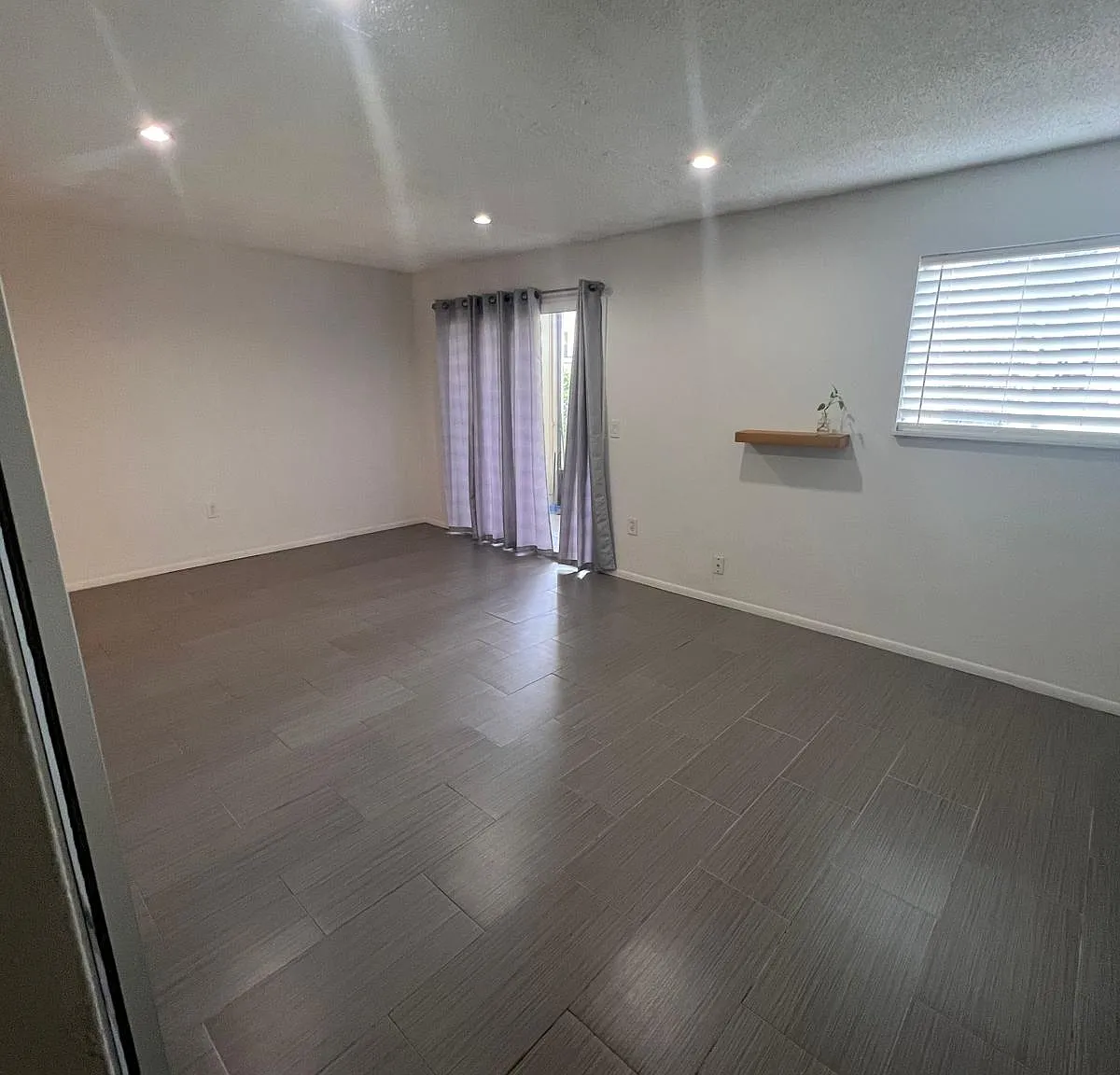 Studio, 462 sqft, $1,050 — Photo 4