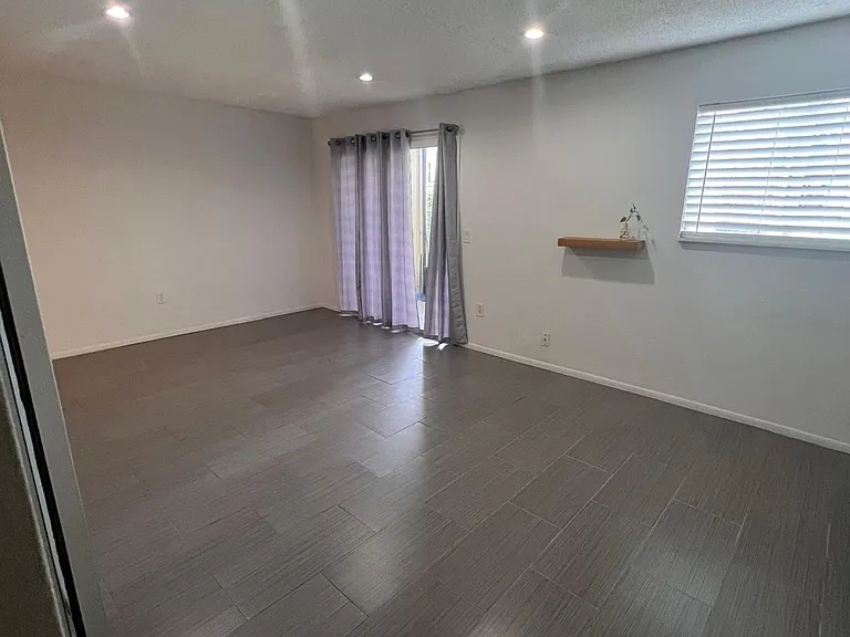 960 Lake Destiny Rd — Photo 6