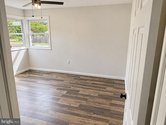 4th image of 804 F St