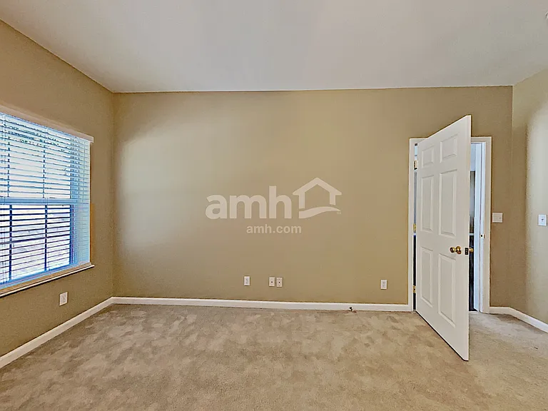 1001 High Ridge Dr — Photo 10