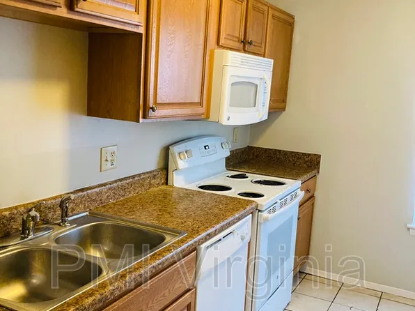 1537 Darren Cir, Portsmouth, VA 23701
