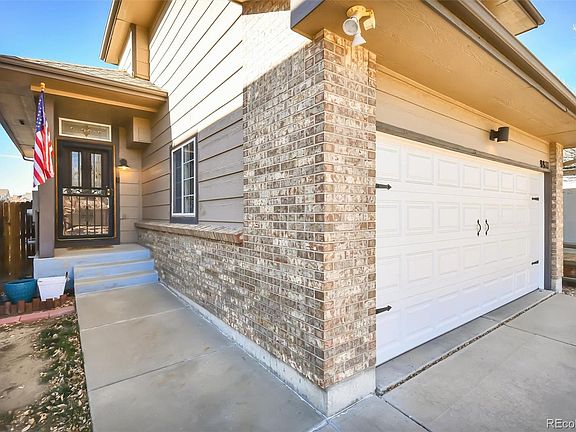 3rd image of 8811 Cloverleaf Circle