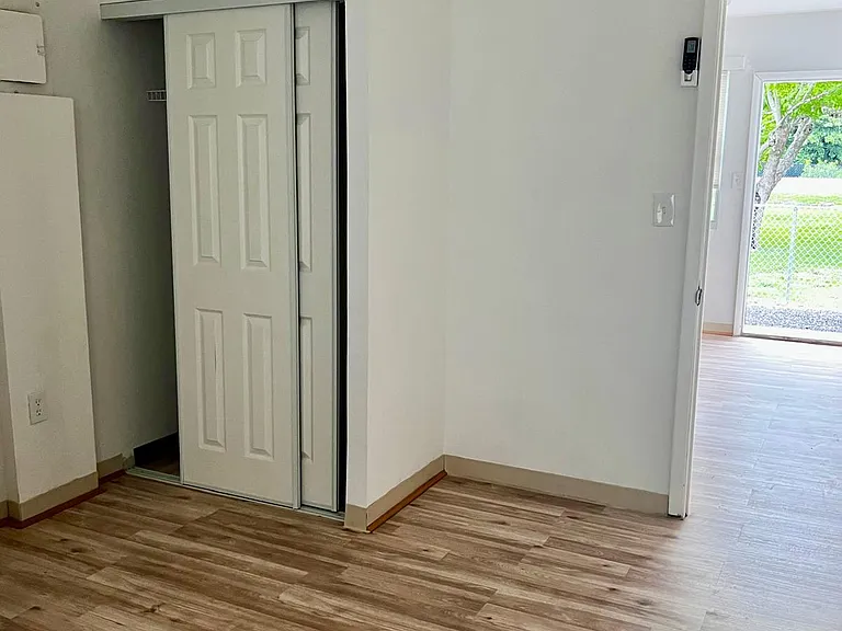 164 Adams Pl — Photo 4