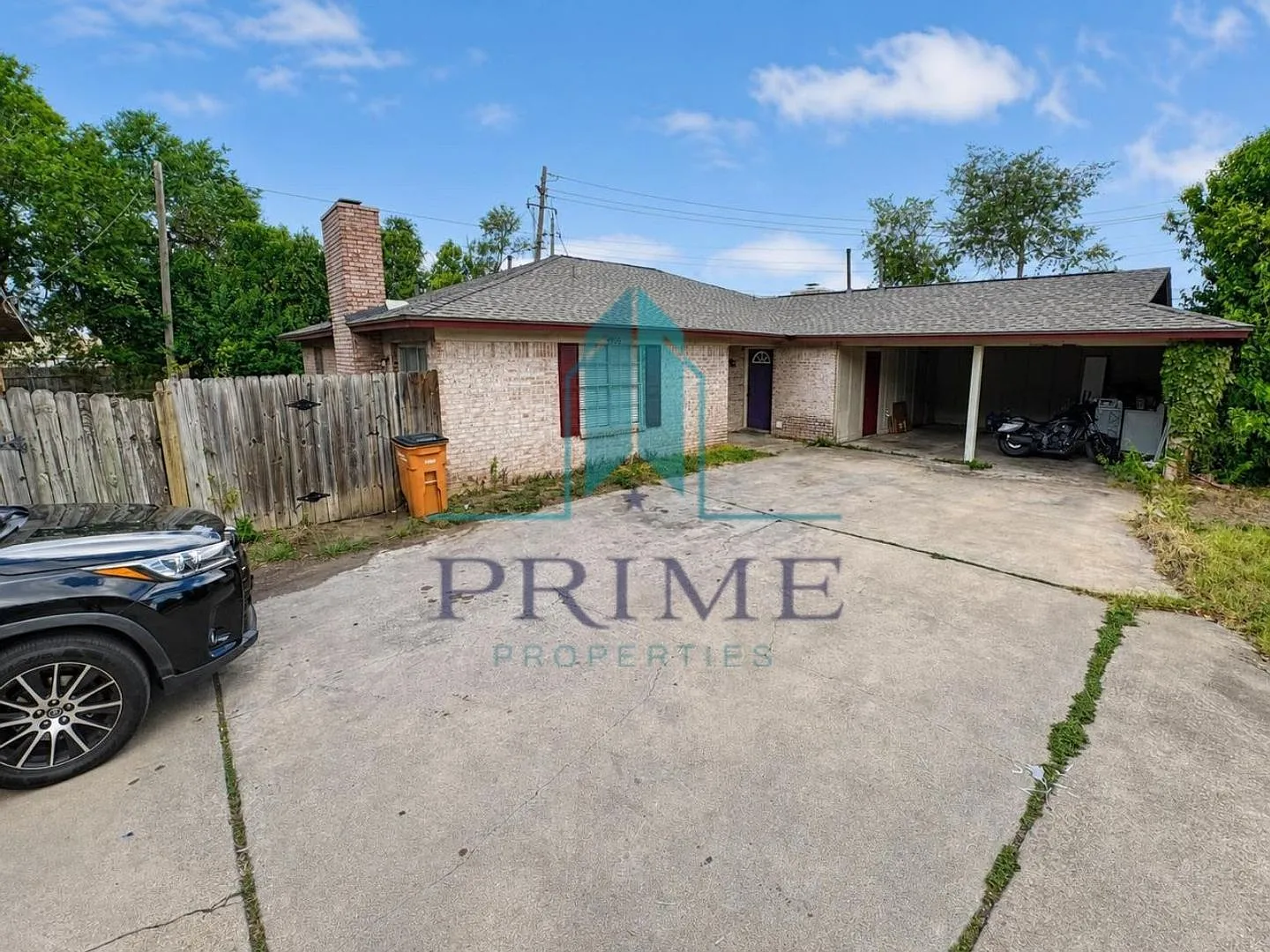 9900 Randall Dr — Photo 1